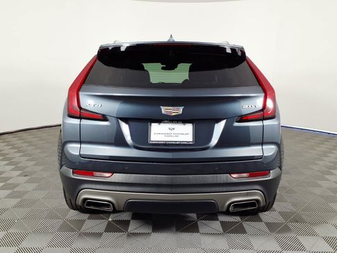 Used 2019 Cadillac XT4 Premium Luxury w/ Cold Weather Package FWD image 5