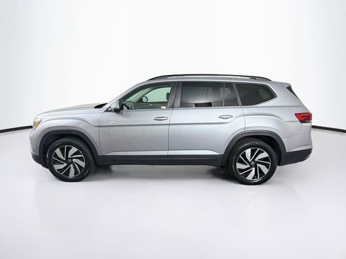 Used 2025 Volkswagen Atlas SE FWD image 4