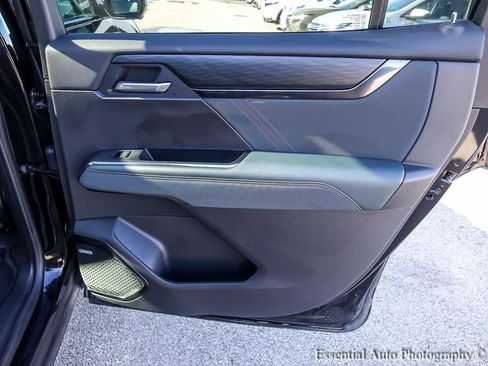 Used 2024 GMC Acadia AT4 w/ LPO, Floor Liner Package image 31