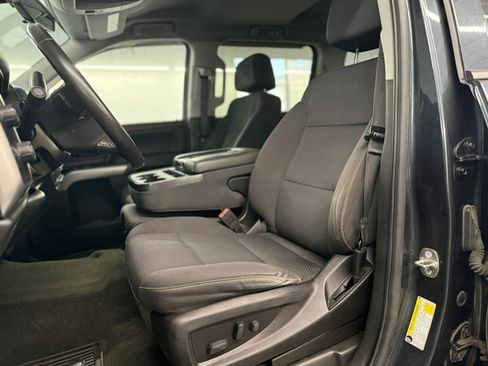 Used 2018 Chevrolet Silverado 1500 LT w/ All Star Edition AWD/4WD image 22