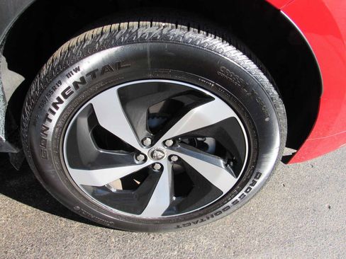 Used 2024 Jaguar F-PACE R-Dynamic S image 14