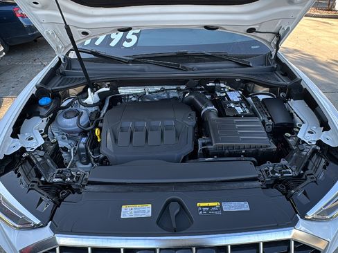 Certified 2025 Audi Q3 2.0T Premium image 34