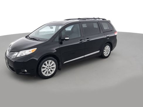 Used 2014 Toyota Sienna Limited w/ Limited Premium Package image 9