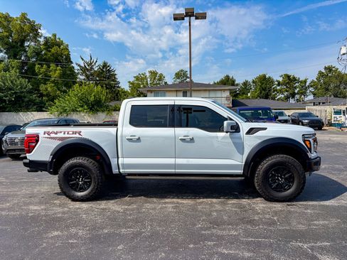 Used 2025 Ford F150 Raptor AWD/4WD image 15