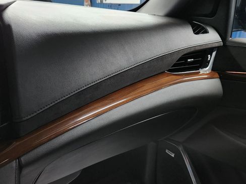 Used 2020 Cadillac Escalade Luxury image 48