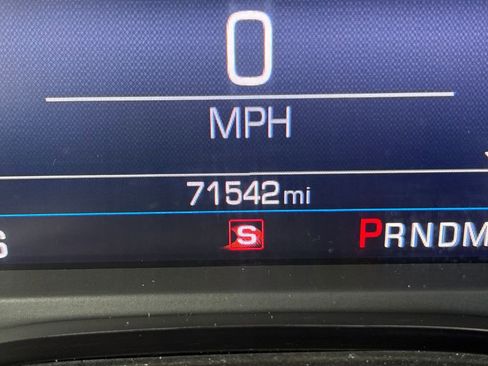 Used 2019 Chevrolet Camaro LT RWD image 18