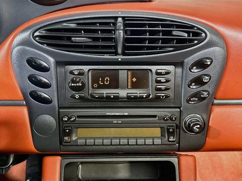 Used 1998 Porsche Boxster RWD image 15