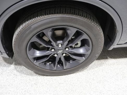 Certified 2023 Dodge Durango R/T w/ Blacktop Package AWD/4WD image 11