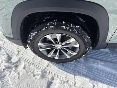 New 2026 Chevrolet Equinox LT w/ Convenience Package II image 6