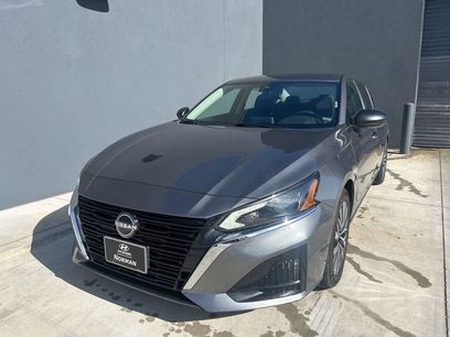 Used 2024 Nissan Altima 2.5 SV