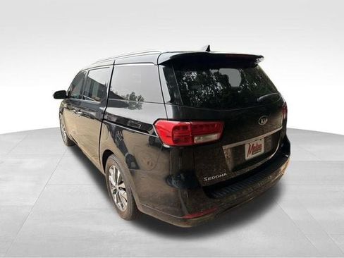 Used 2017 Kia Sedona SX FWD image 7