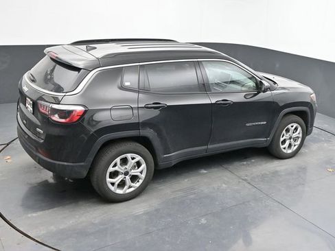 Used 2025 Jeep Compass Latitude image 21