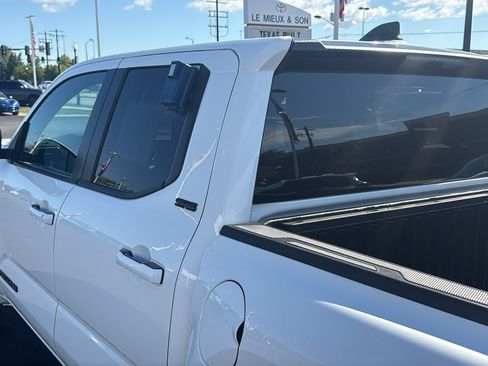 Used 2024 Toyota Tacoma SR5 AWD/4WD image 21