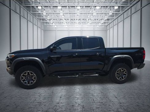 Certified 2025 Chevrolet Colorado ZR2 w/ Technology Package AWD/4WD image 3