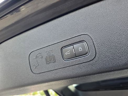 Used 2022 Lincoln Aviator Reserve w/ Equipment Group 201A AWD/4WD image 15