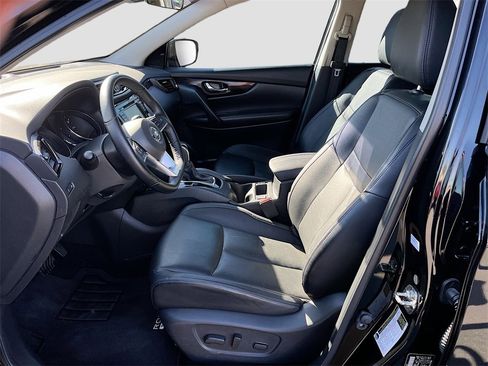 Used 2022 Nissan Rogue Sport SL image 22