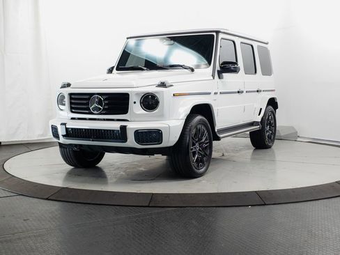 Certified 2025 Mercedes-Benz G 580 w/ EQ Technology image 3