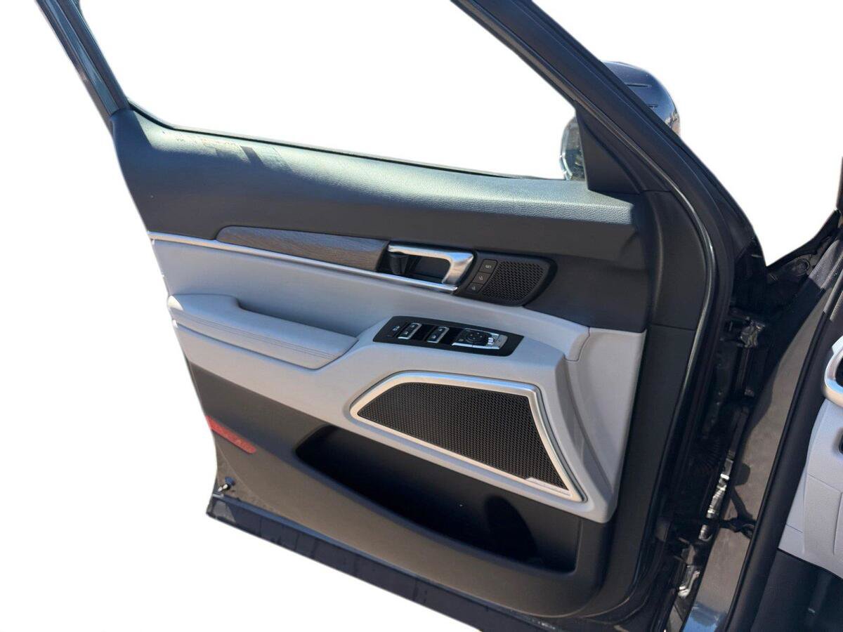 Used 2022 Kia Telluride SX w/ SX Prestige Package AWD/4WD image 19