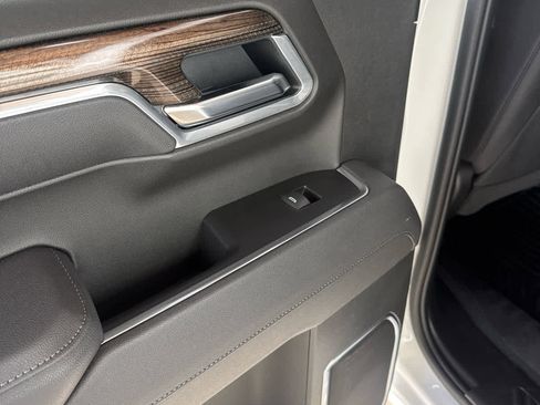 Certified 2025 Chevrolet Silverado 1500 LT image 31