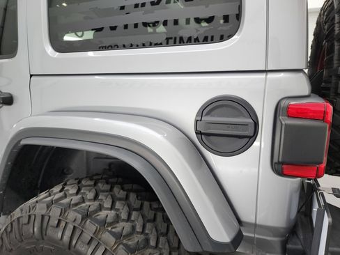 Used 2021 Jeep Wrangler Unlimited Rubicon image 24