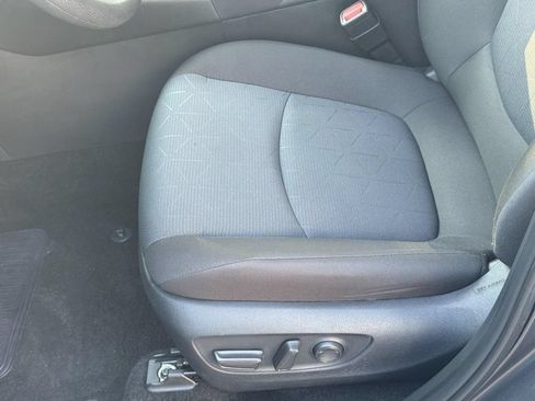 Certified 2025 Toyota RAV4 XLE AWD/4WD image 23