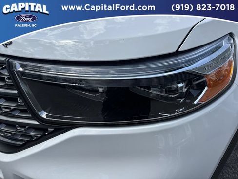 Certified 2024 Ford Explorer XLT w/ Equipment Group 202A AWD/4WD image 11