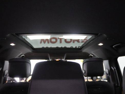 Used 2021 Land Rover Defender 110 X AWD/4WD image 13