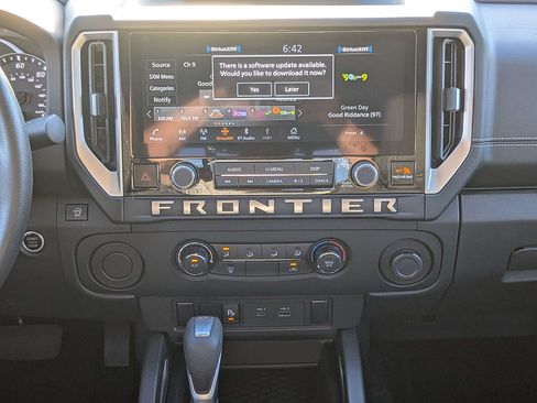 Used 2025 Nissan Frontier SV RWD image 19