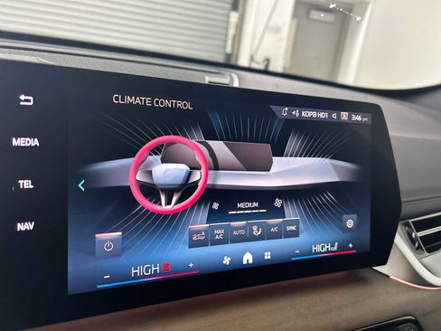 New 2026 BMW X1 xDrive28i w/ Technology Package image 17