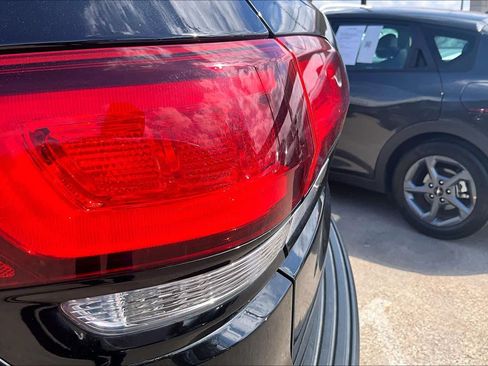 Used 2019 Jeep Grand Cherokee Altitude image 26