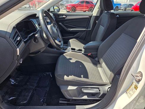 Used 2024 Volkswagen Jetta S image 4