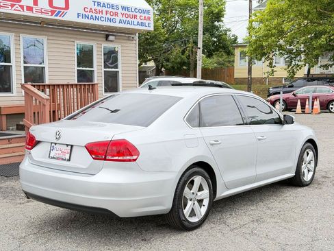 Used 2013 Volkswagen Passat 2.5 SE FWD image 4
