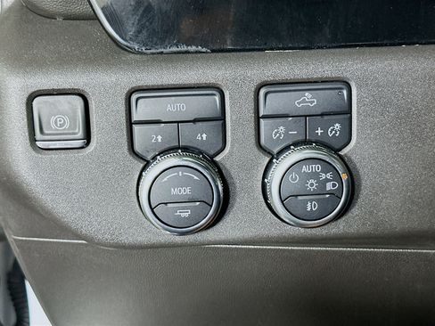 Used 2024 GMC Sierra 1500 Elevation AWD/4WD image 15