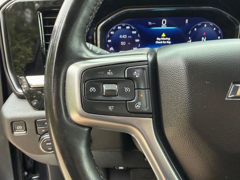 Used 2023 Chevrolet Silverado 1500 LT w/ Protection Package AWD/4WD image 14