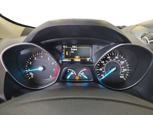 Used 2017 Ford Escape Titanium w/ Equipment Group 301A AWD/4WD image 14
