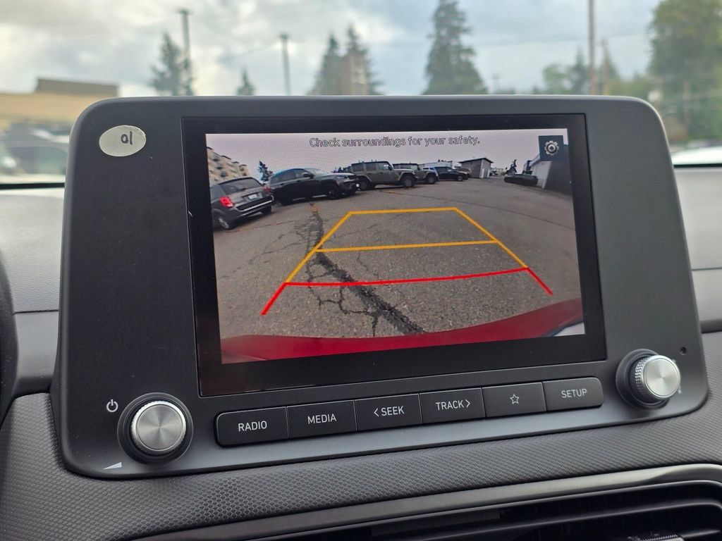 Used 2023 Hyundai Kona SE FWD image 23