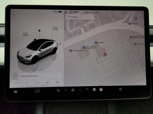Used 2024 Tesla Model Y Performance AWD/4WD image 59
