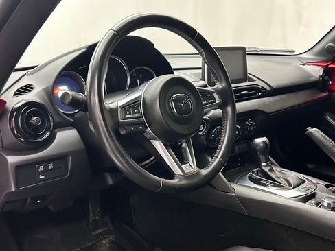 Used 2017 MAZDA MX-5 Miata RF Club image 15