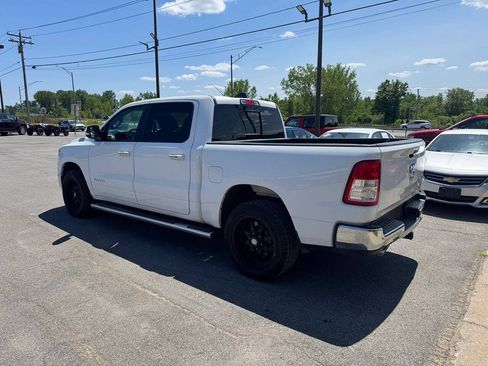 Used 2019 RAM 1500 Big Horn AWD/4WD image 2