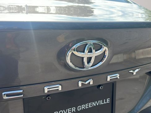 Used 2021 Toyota Camry LE FWD image 14