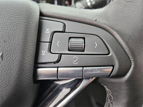 Certified 2025 Cadillac XT6 Premium Luxury image 29