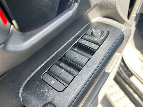 New 2026 Toyota 4Runner SR5 AWD/4WD image 19