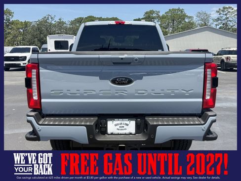 New 2026 Ford F250 Lariat w/ Black Appearance Package AWD/4WD image 7