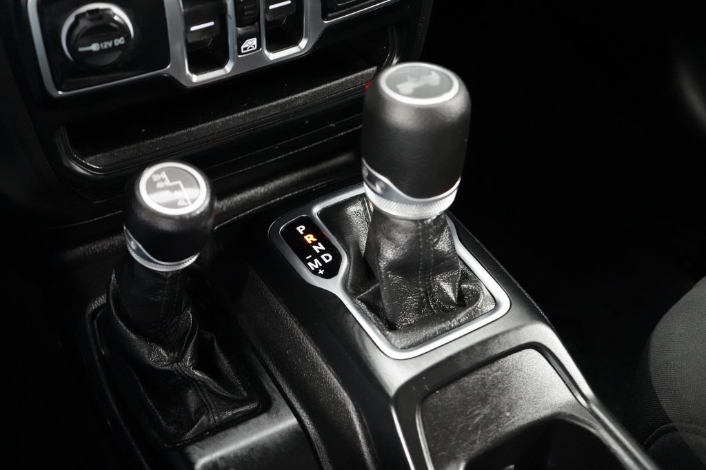 Used 2022 Jeep Wrangler Unlimited Sport AWD/4WD image 20