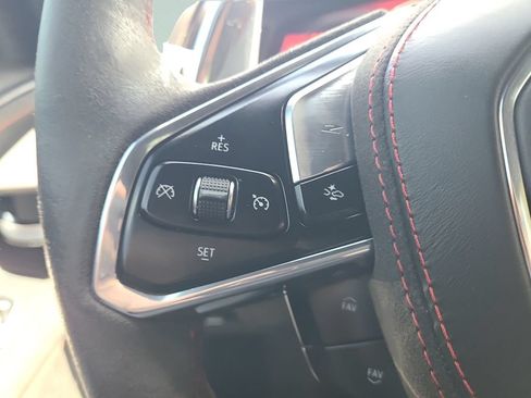 Used 2024 Chevrolet Corvette Stingray Premium Conv w/ Z51 Performance Package RWD image 18
