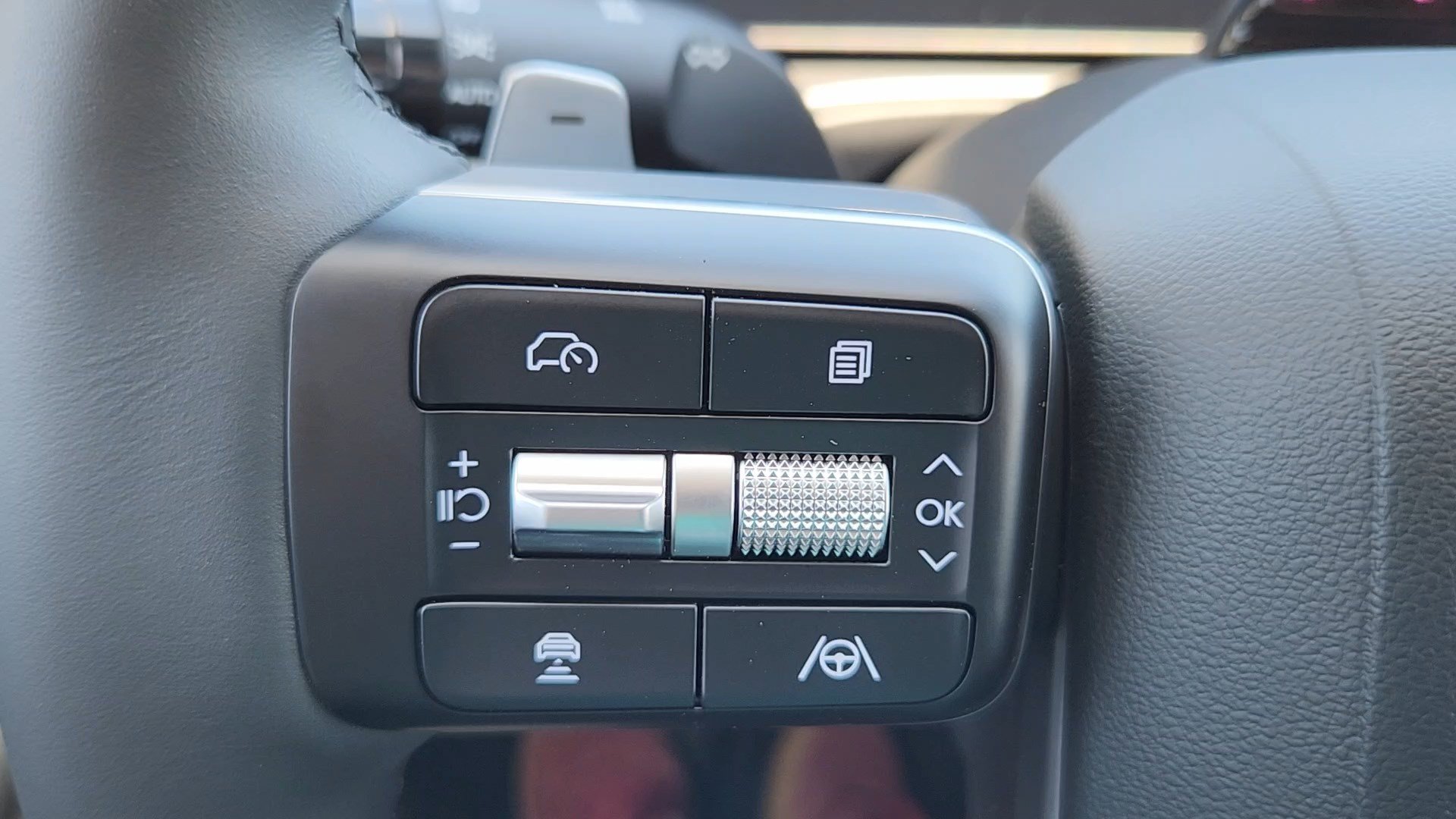 New 2026 Hyundai Santa Fe SEL AWD/4WD image 11