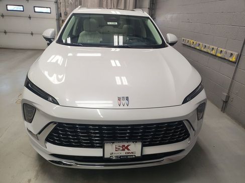 New 2026 Buick Envision Avenir image 6