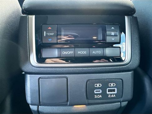 Certified 2025 Subaru Ascent Premium image 22