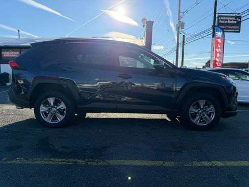Used 2024 Toyota RAV4 XLE image 9