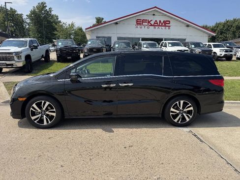 Used 2019 Honda Odyssey Elite image 2